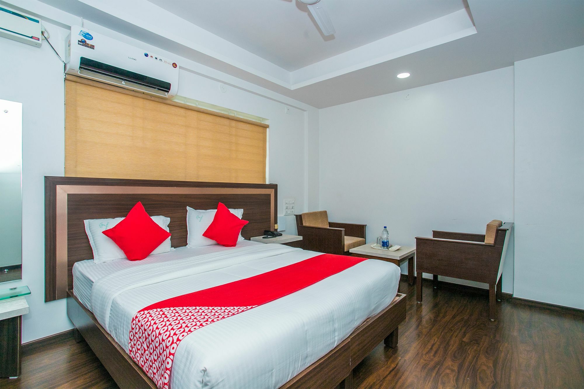 Flagship Malnad Residency Near Bengaluru Palace Exterior photo